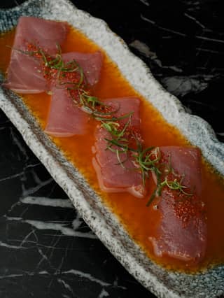 Sashimi de atún